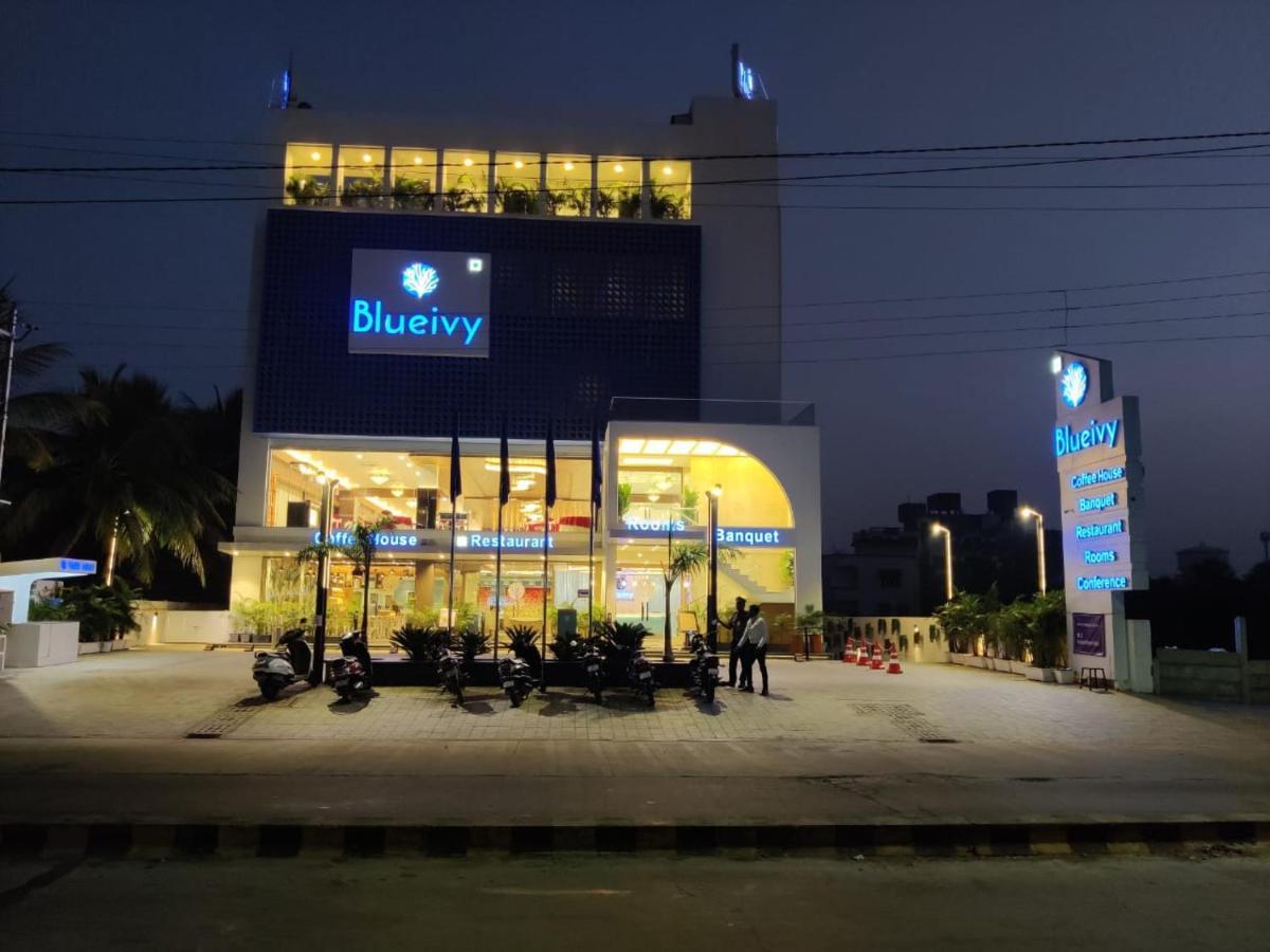 Hotel Blueivy Ānand Kültér fotó